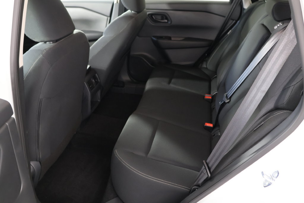Used 2026 Nissan Rogue S FWD image 18