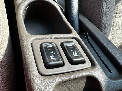 Used 2001 Subaru Outback Wagon image 49