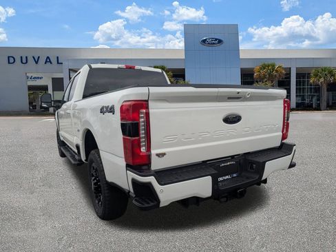New 2026 Ford F250 Lariat w/ Black Appearance Package image 5