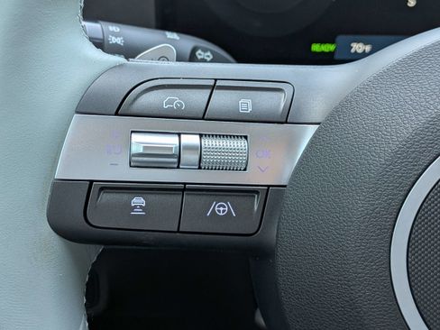 Certified 2025 Hyundai Kona Limited FWD image 28