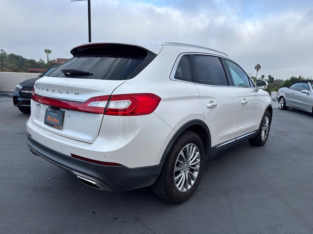 Used 2018 Lincoln MKX Select w/ Select Plus Package FWD image 5