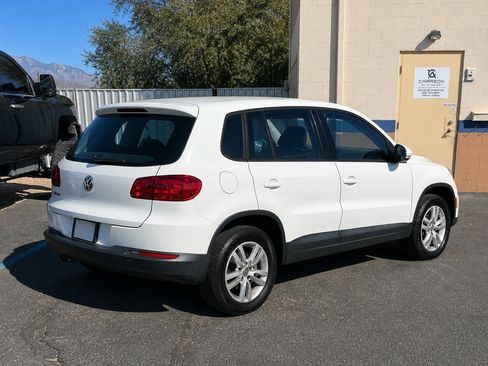 Used 2016 Volkswagen Tiguan S FWD image 3