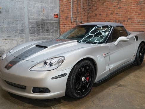 Used 2008 Chevrolet Corvette Convertible w/ Preferred Equipment Group RWD image 19