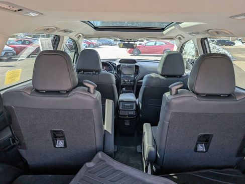 Used 2022 Subaru Ascent Onyx Edition image 11