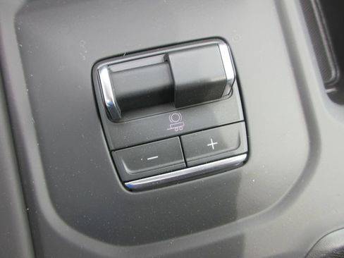 New 2026 GMC Sierra 2500 Denali Ultimate AWD/4WD image 22