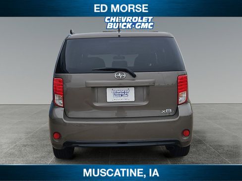 Used 2014 Scion xB FWD image 4