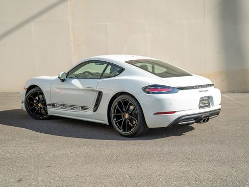 Used 2025 Porsche 718 Cayman Style Edition image 3