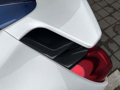 Used 2020 Ferrari 488 Pista Spider image 40