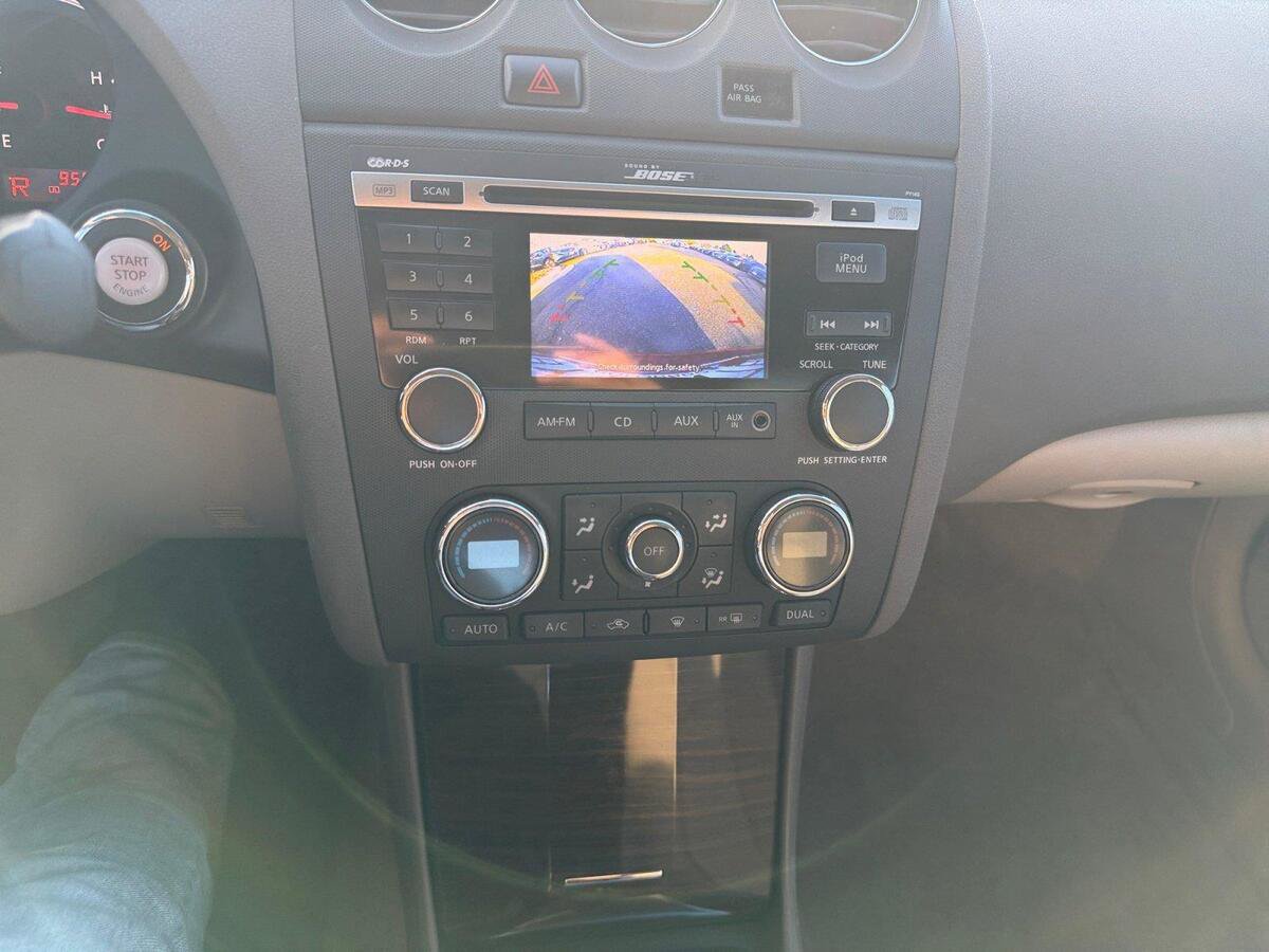 Used 2011 Nissan Altima 2.5 S w/ 2.5S Premium Pkg FWD image 20