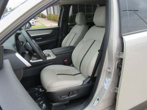 Used 2024 MAZDA CX-90 Plug-In Hybrid w/ Preferred image 6