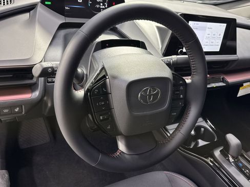 New 2026 Toyota Prius Plug-In Hybrid FWD image 16