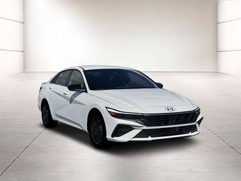 New 2026 Hyundai Elantra Sport image 11
