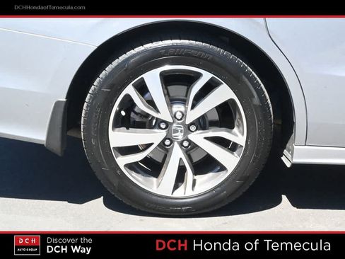 Certified 2024 Honda Odyssey Touring image 25