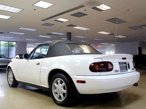 Used 1990 MAZDA MX-5 Miata image 17