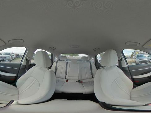 Used 2025 Hyundai Sonata SEL FWD image 37