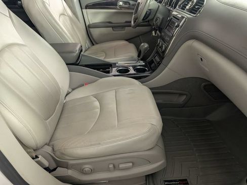 Used 2017 Buick Enclave Leather FWD image 30