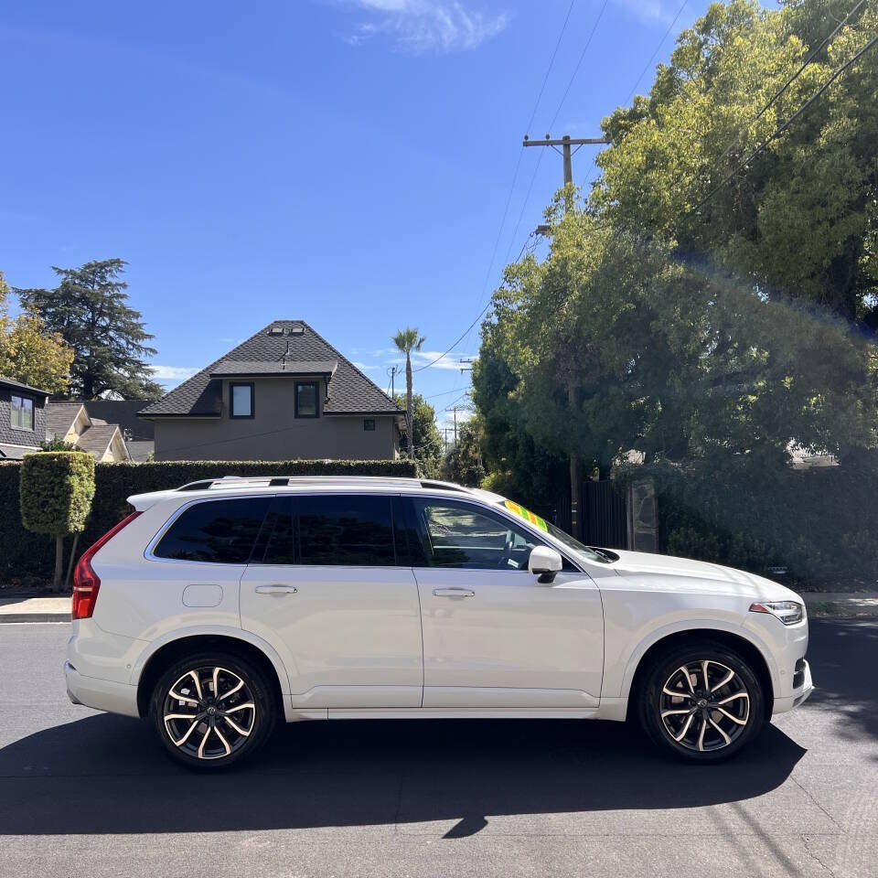 Used 2017 Volvo XC90 T6 Momentum w/ Vision Package AWD/4WD image 10