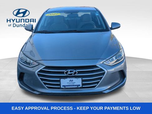 Used 2017 Hyundai Elantra SE image 13