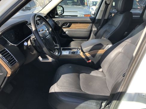 Used 2018 Land Rover Range Rover HSE image 9