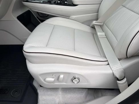 New 2026 Buick Enclave Avenir w/ Super Cruise Package AWD/4WD image 15