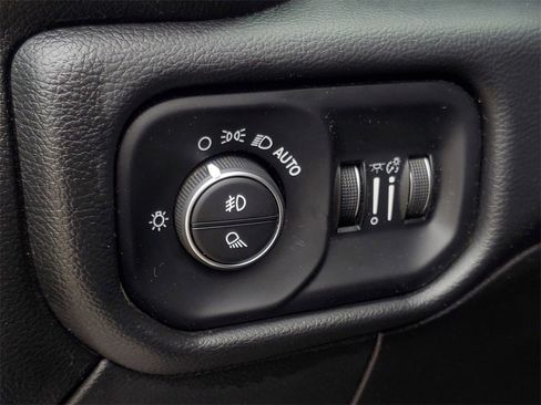 Used 2019 RAM 2500 Laramie image 16