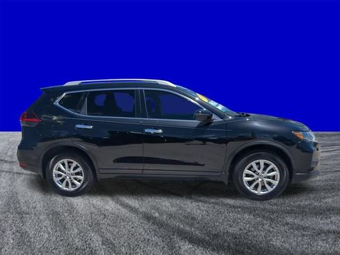 Used 2019 Nissan Rogue S w/ Special Edition Package FWD image 3