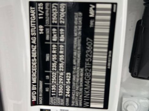 New 2026 Mercedes-Benz GLC 300 image 32