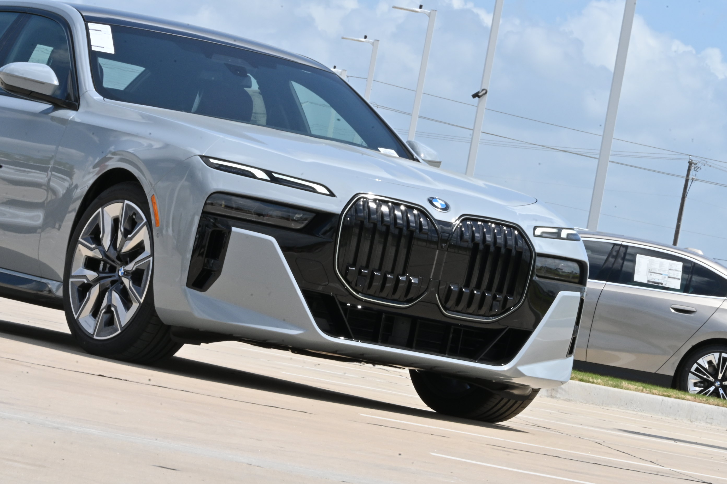 Used 2026 BMW 740i RWD image 37