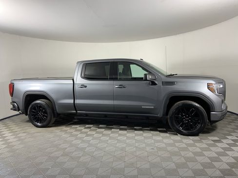 Used 2022 GMC Sierra 1500 Elevation image 2