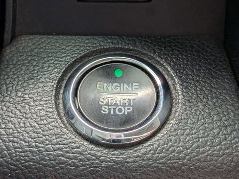 Used 2019 Ford F250 Lariat w/ Lariat Ultimate Package AWD/4WD image 31