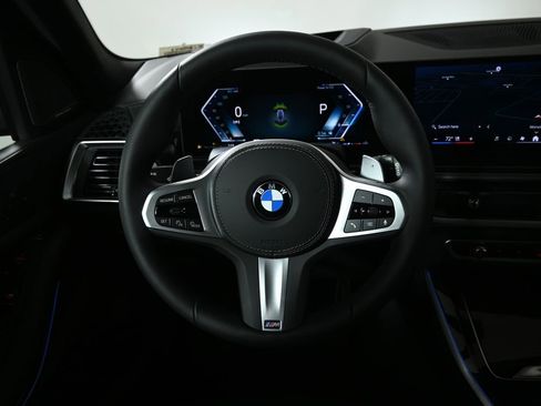 New 2026 BMW X5 xDrive40i w/ M Sport Package AWD/4WD image 18