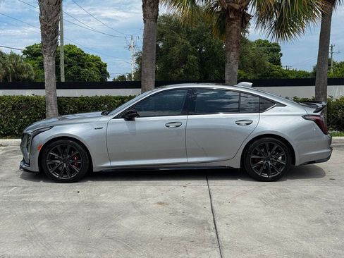 Used 2025 Cadillac CT5 V w/ Technology Package RWD image 3