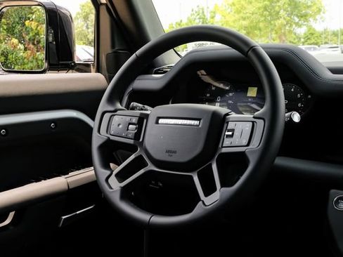 New 2026 Land Rover Defender 110 X-Dynamic SE AWD/4WD image 22
