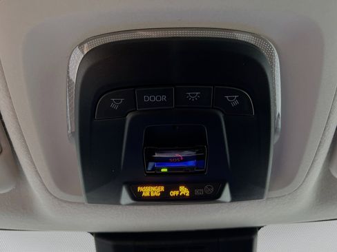 Used 2025 Toyota Corolla LE FWD image 21