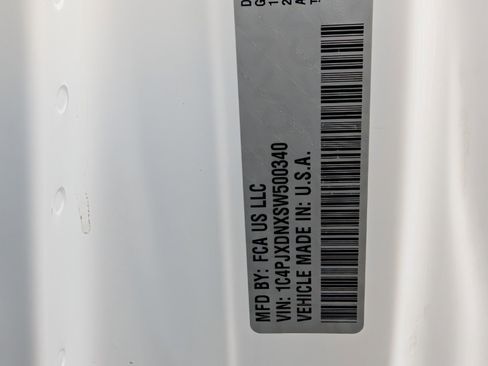 Used 2025 Jeep Wrangler Sport S image 34