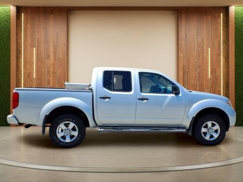 Used 2012 Nissan Frontier SV w/ SV Premium Utility Pkg AWD/4WD image 35