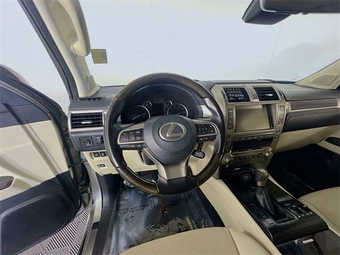 Used 2020 Lexus GX 460 Premium image 13