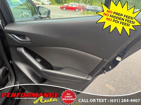 Used 2017 MAZDA MAZDA3 Sport w/ Preferred Equipment Package FWD image 23