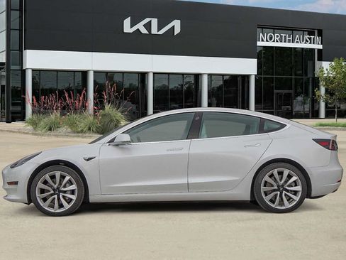Used 2020 Tesla Model 3 image 4