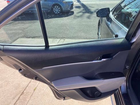 Used 2023 Toyota Camry LE FWD image 17
