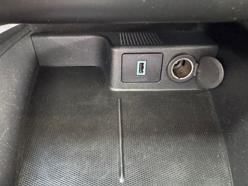 Used 2020 Ford Escape SEL image 37