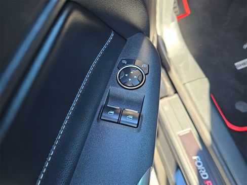 Used 2020 Ford Mustang Shelby GT500 w/ Technology Package image 11