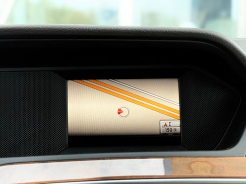 Used 2013 Mercedes-Benz C 300 4MATIC Sedan w/ Premium 1 Pkg image 33