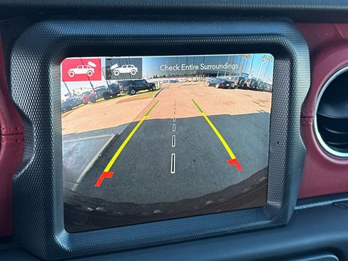 Used 2023 Jeep Wrangler Unlimited Rubicon 4xe AWD/4WD image 22
