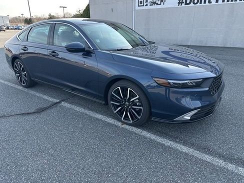 New 2026 Honda Accord Touring image 7