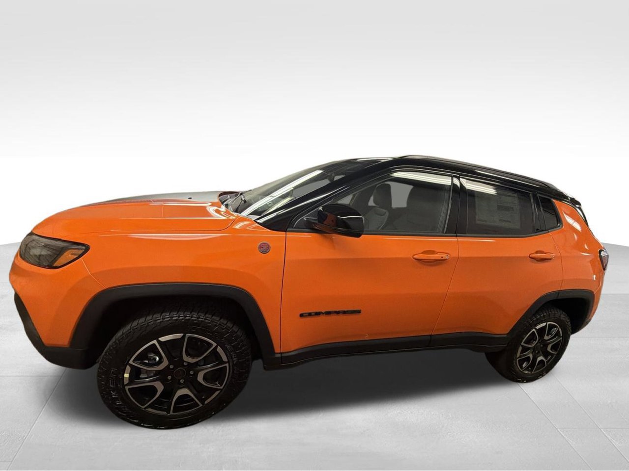 New 2026 Jeep Compass Trailhawk w/ Sun, Sound & Navigation Group AWD/4WD image 3