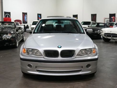Used 2003 BMW 330i Sedan RWD image 2