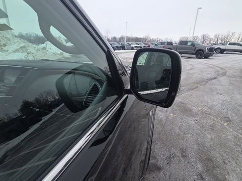 Used 2019 Nissan Armada SL w/ Premium Package image 9