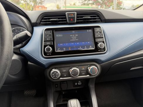 Used 2025 Nissan Versa SV FWD image 17