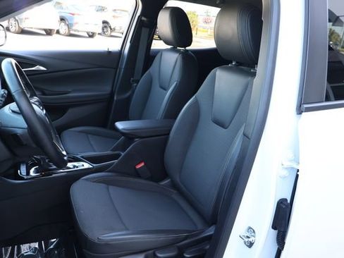 Used 2025 Buick Encore GX Preferred FWD image 15